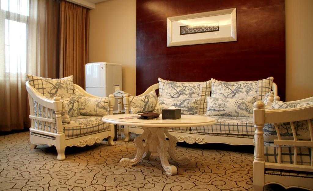Dynasty International Hotel Куньмин Номер фото