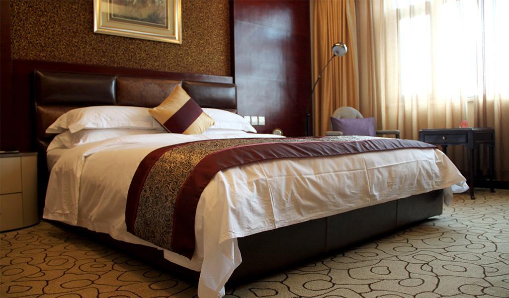 Dynasty International Hotel Куньмин Номер фото